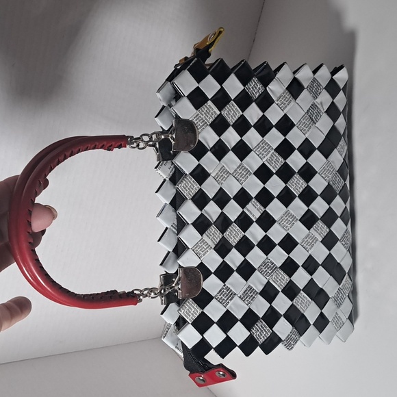 Womens black & white & red newspaper wrap wristlet with matching coin purse. - Picture 3 of 9